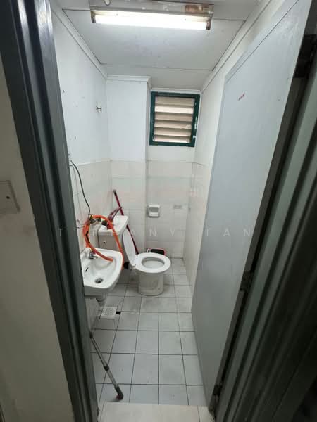 SD Apartments untuk Untuk Disewa - RM 1,000 /bulan, Mac 2026 - Bathroom - PropertyGuru.com.my
