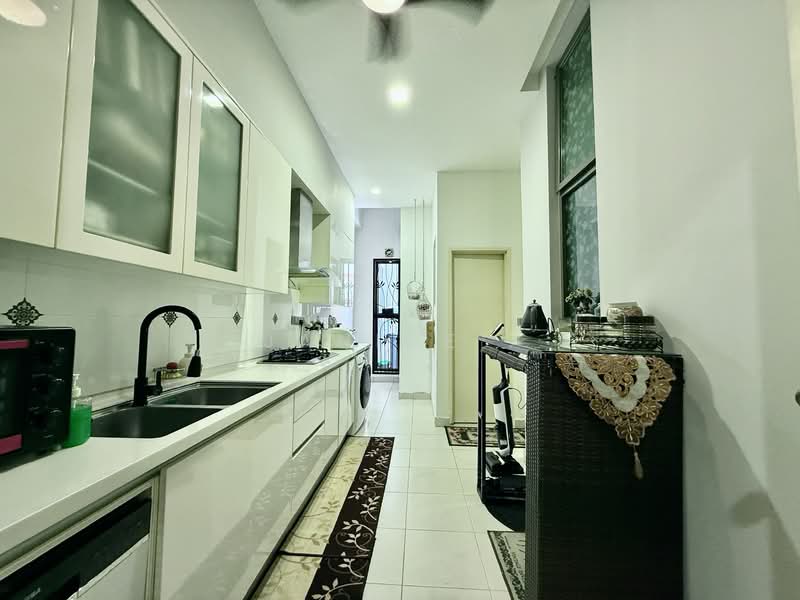 Semi-Detached House for Sale in East Ledang (Iskandar Puteri (Nusajaya)) - Janice . - Kitchen - PropertyGuru.com.my