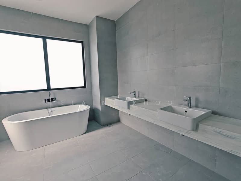 Semi-Detached House for Rent in Telok Panglima Garang (Selangor) - Elaine Khoo - Bathroom - PropertyGuru.com.my