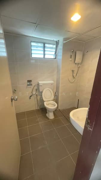 Sunny Ville Condominium untuk Untuk Disewa - RM 1,600 /bulan, Apr 2026 - Bathroom - PropertyGuru.com.my