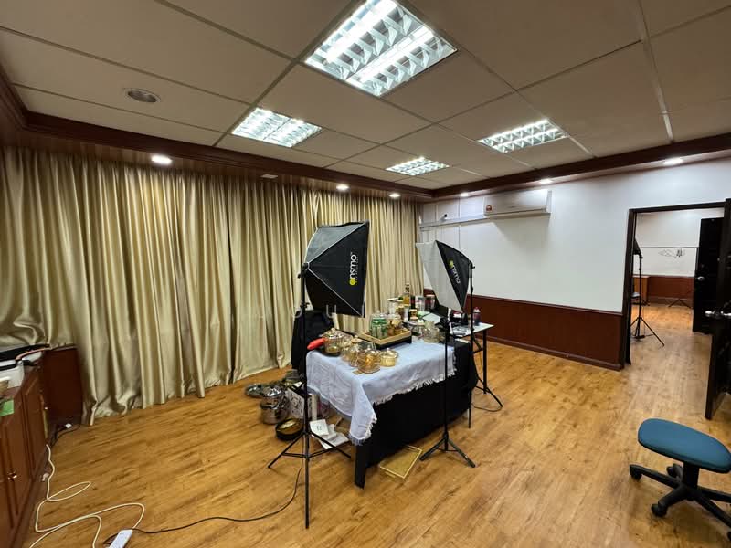 Shop for Rent in Taman Midah (Cheras) - Louis . - Interior - PropertyGuru.com.my