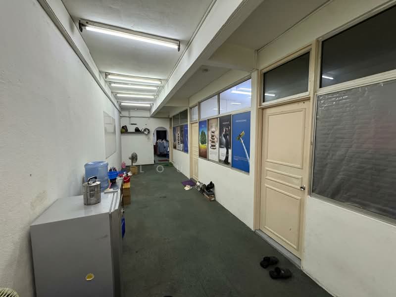 Shop for Rent in Taman Midah (Cheras) - Louis . - Corridor - PropertyGuru.com.my