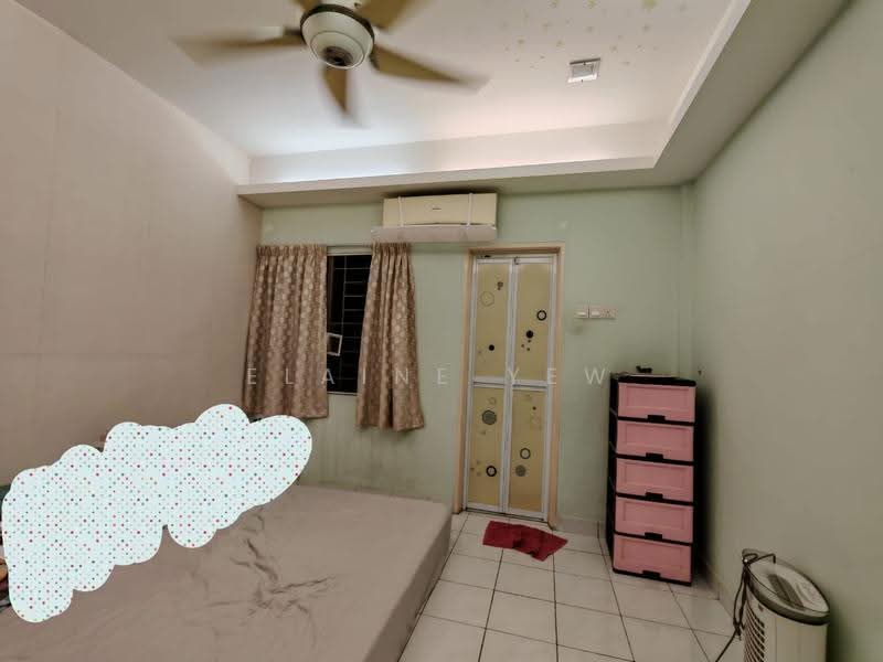 Rumah Bandar untuk Dijual di Taman Mastiara (Jalan Ipoh) - Elaine Yew - Bedroom - PropertyGuru.com.my