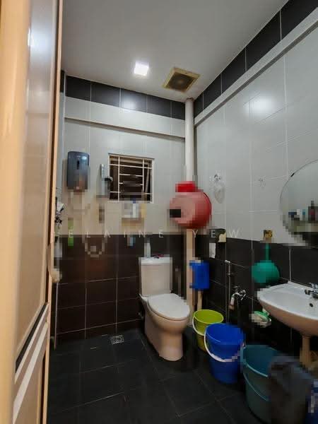 Rumah Bandar untuk Dijual di Taman Mastiara (Jalan Ipoh) - Elaine Yew - Bathroom - PropertyGuru.com.my
