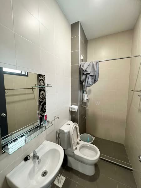 Taman Sri Laguna @ Perling untuk Untuk Disewa - RM 3,200 /bulan, Mac 2026 - Bathroom - PropertyGuru.com.my