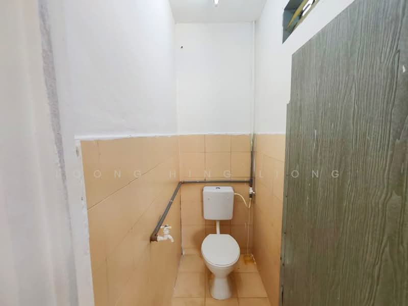 Taman Universiti Tamans Universitis Tamans Universitis untuk Untuk Dijual - RM 450,000, Mac 2026 - Bathroom - PropertyGuru.com.my