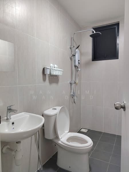 MKH Boulevard II untuk Untuk Disewa - RM 2,700 /bulan, Mac 2026 - Bathroom - PropertyGuru.com.my