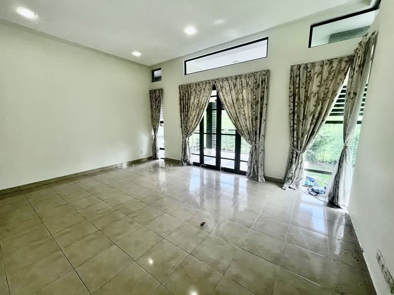 Bungalow for Sale in Iskandar Puteri (Nusajaya) (Johor) - Janice . - Living Room - PropertyGuru.com.my