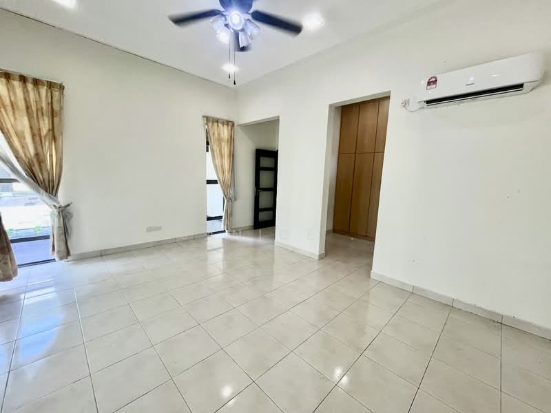 Bungalow for Sale in Iskandar Puteri (Nusajaya) (Johor) - Janice . - Living Room - PropertyGuru.com.my