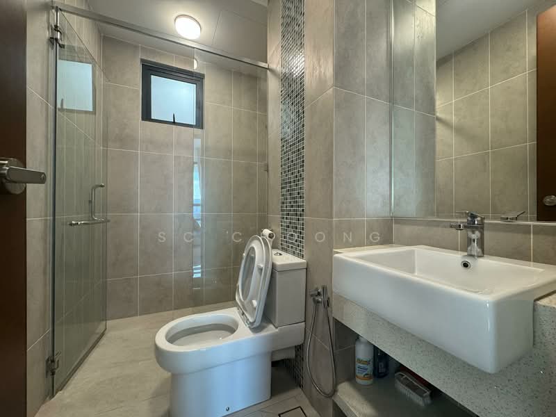 Condominium for Rent at Queens Residences Q1 @ Queens Waterfront - SC Choong - Bathroom - PropertyGuru.com.my