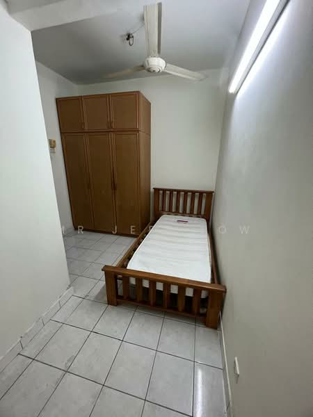 2-storey Terraced House for Sale in Sungai Buloh (Selangor) - Mr Jeff Low - Bedroom - PropertyGuru.com.my