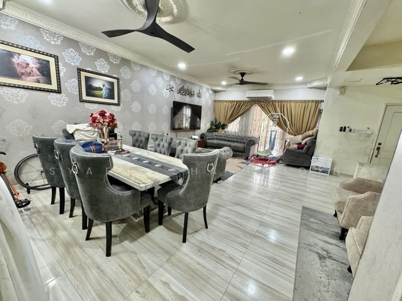 Rumah Teres 2 Tingkat untuk Dijual di Seksyen U9 (Shah Alam) - Syafiq Sharifudin - Dining Room - PropertyGuru.com.my