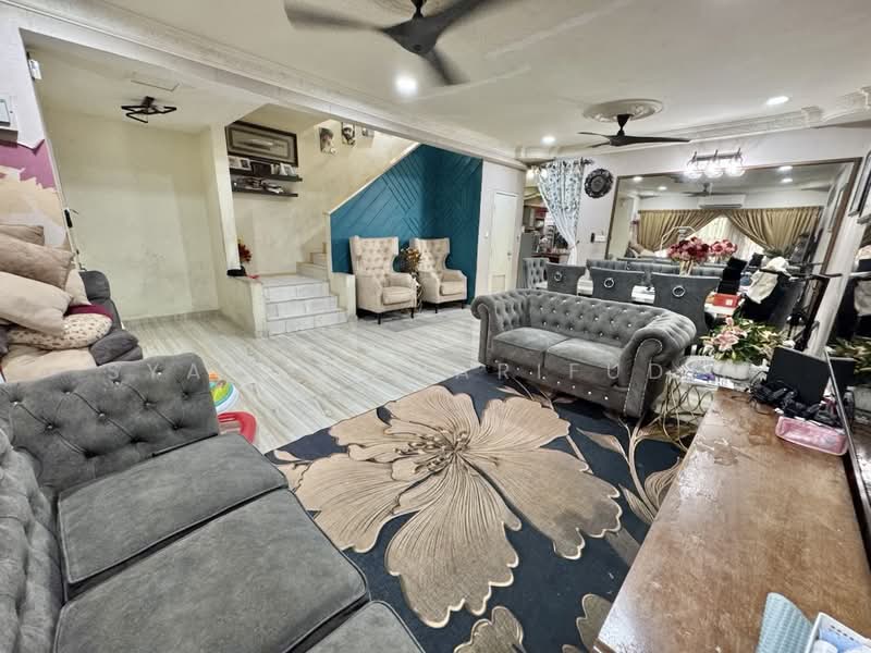 Rumah Teres 2 Tingkat untuk Dijual di Seksyen U9 (Shah Alam) - Syafiq Sharifudin - Living Room - PropertyGuru.com.my