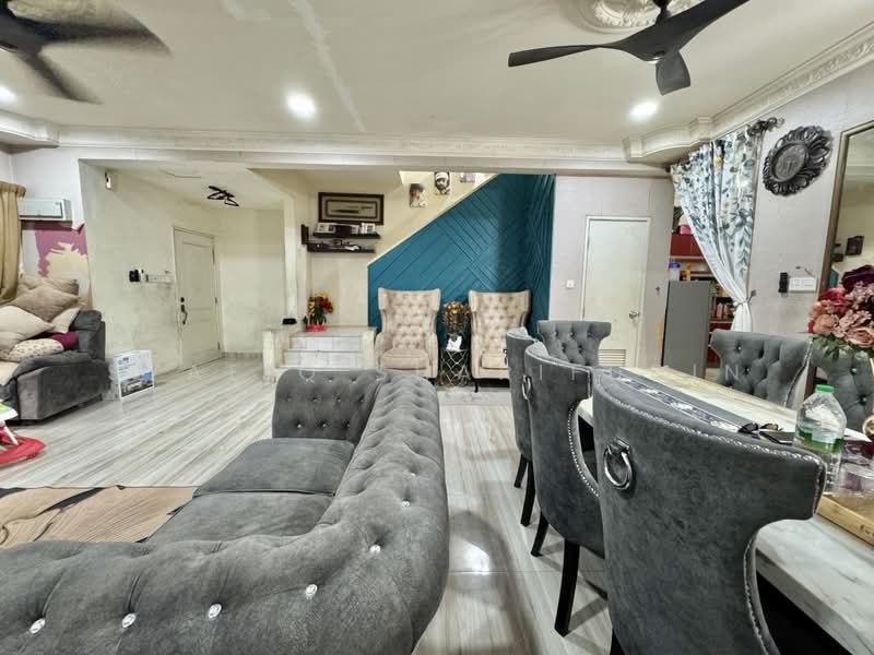 Rumah Teres 2 Tingkat untuk Dijual di Seksyen U9 (Shah Alam) - Syafiq Sharifudin - Living Room - PropertyGuru.com.my