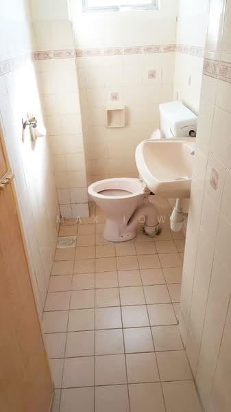 Usj 1 untuk Untuk Dijual - RM 750,000, Mac 2026 - Bathroom - PropertyGuru.com.my