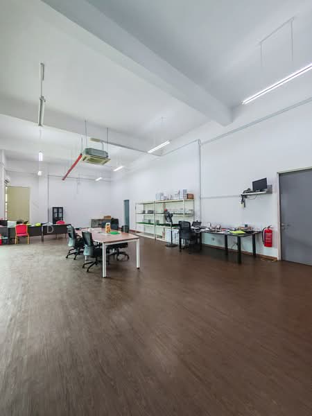 Factory for Rent in Taman Perniagaan Setia (Johor Bahru) - Derrick Chai - Interior - PropertyGuru.com.my