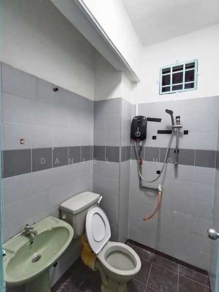 Condominium for Rent at Riverria Condovilla - Daniel Ling - Bathroom - PropertyGuru.com.my