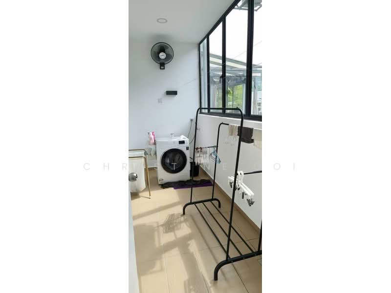 3-storey Terraced House for Sale in Balakong (Selangor) - Christine Ooi - Balcony - PropertyGuru.com.my