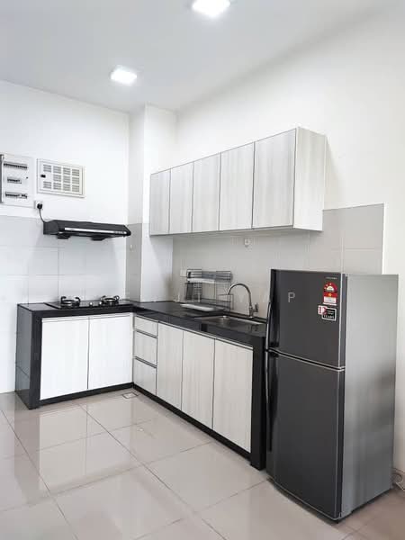 Servis Apartment untuk Disewa di Desa Green - Kenji Yap - Kitchen - PropertyGuru.com.my