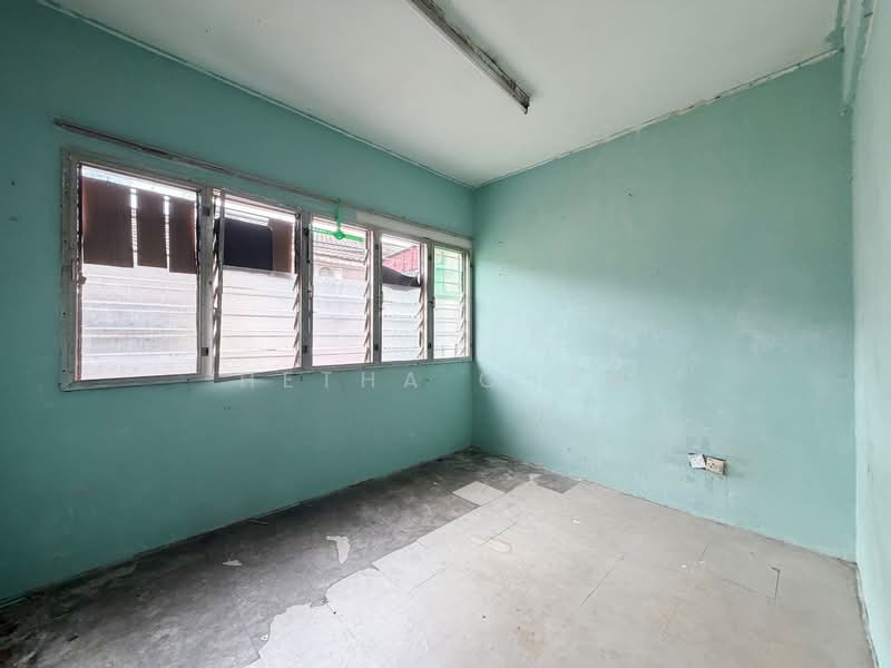 3-storey Terraced House for Sale in Taman Bukit Intan (Sri Petaling) - Hetha Chan - Interior - PropertyGuru.com.my