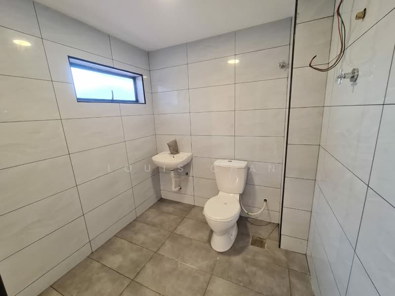 2-storey Terraced House for Sale in Bandar Puteri Klang (Klang) - Louis Chan - Bathroom - PropertyGuru.com.my