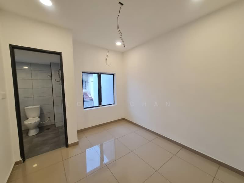 2-storey Terraced House for Sale in Bandar Puteri Klang (Klang) - Louis Chan - Bathroom - PropertyGuru.com.my