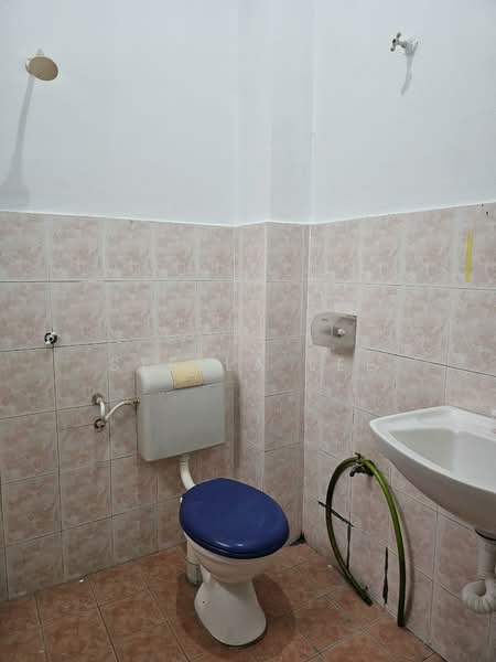Apartment for Rent at Apartment Mahkota 1 - Stella Lee - Bathroom - PropertyGuru.com.my