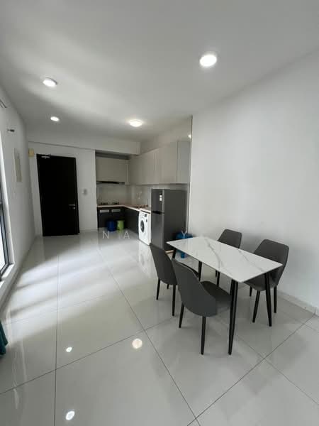 Condominium for Rent at Royal Strand @ Country Garden Danga Bay - Nam YC - Kitchen - PropertyGuru.com.my