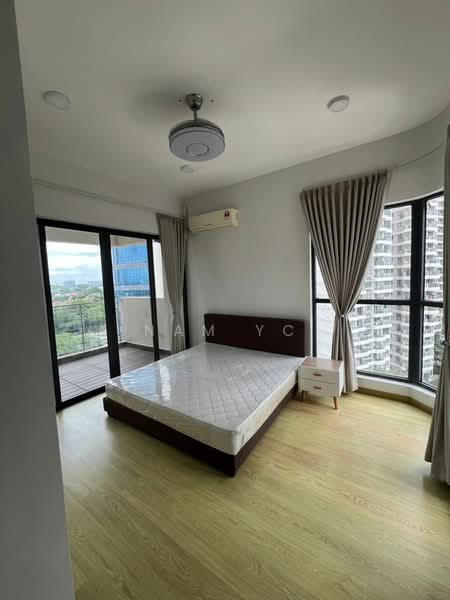 Condominium for Rent at Royal Strand @ Country Garden Danga Bay - Nam YC - Bedroom - PropertyGuru.com.my
