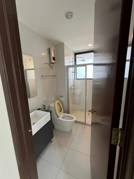 Condominium for Rent at Royal Strand @ Country Garden Danga Bay - Nam YC - Bathroom - PropertyGuru.com.my