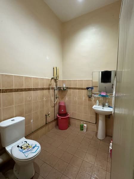 Jalan Pantai Jerjak untuk Untuk Dijual - RM 1,300,000, Mac 2026 - Bathroom - PropertyGuru.com.my