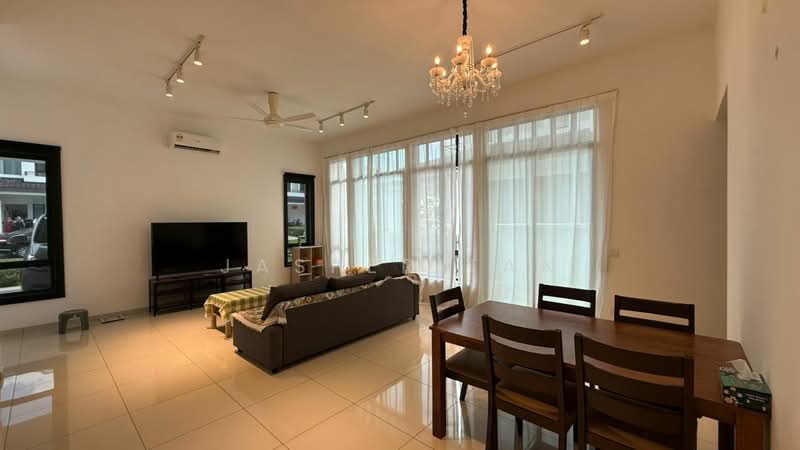 Cluster House for Rent in Eco Majestic (Semenyih) - Jasper Tan - Living Room - PropertyGuru.com.my