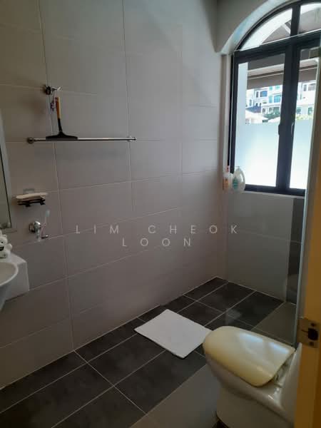 Condominium for Sale at Moonlight Bay - Lim Cheok Loon - Bathroom - PropertyGuru.com.my