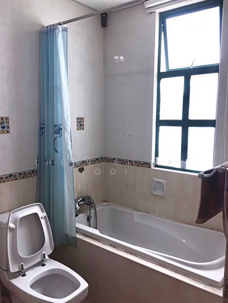 Townhouse for Rent in Tanjung Tokong (Penang) - Irene Ai Wah Ooi - Bathroom - PropertyGuru.com.my