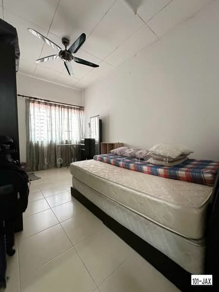 2-storey Terraced House for Sale in Bandar Puteri Klang (Klang) - Louis Chan - Bedroom - PropertyGuru.com.my