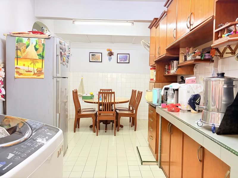 Terraced House for Sale in Bandar Kinrara Seksyen 1 (Bandar Kinrara) - Amanda Lock - Kitchen - PropertyGuru.com.my