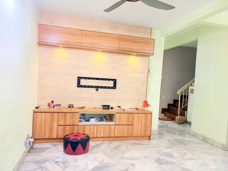 Terraced House for Sale in Bandar Kinrara Seksyen 1 (Bandar Kinrara) - Amanda Lock - Living Room - PropertyGuru.com.my