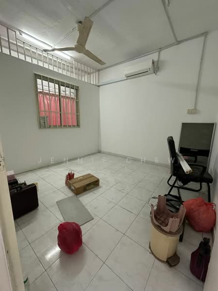 Taman Sri Tebrau Tamans Sris Tebraus Tamans Sris Tebraus untuk Untuk Disewa - RM 3,000 /bulan, Mac 2026 - Interior - PropertyGuru.com.my