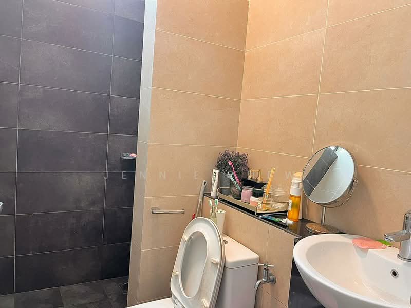 Semi-Detached House for Sale in Eco Botanic (Iskandar Puteri (Nusajaya)) - Jennie Chew - Bathroom - PropertyGuru.com.my