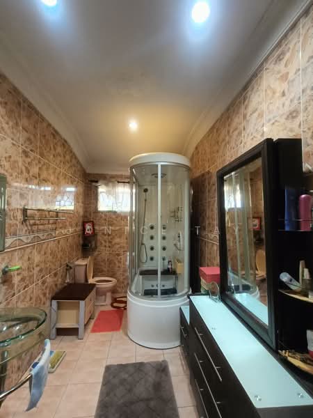 Bungalow for Sale in Kota Kinabalu (Sabah) - Janice Tay - Bathroom - PropertyGuru.com.my
