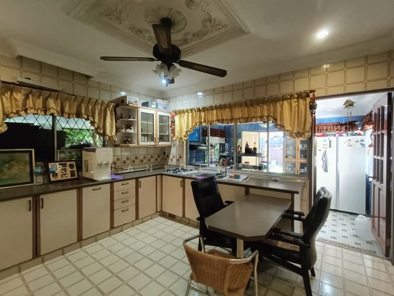 Bungalow for Sale in Kota Kinabalu (Sabah) - Janice Tay - Kitchen - PropertyGuru.com.my
