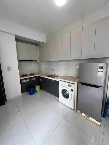 Condominium for Rent at Royal Strand @ Country Garden Danga Bay - Kevin Lim - Kitchen - PropertyGuru.com.my