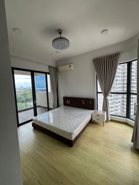 Condominium for Rent at Royal Strand @ Country Garden Danga Bay - Kevin Lim - Bedroom - PropertyGuru.com.my