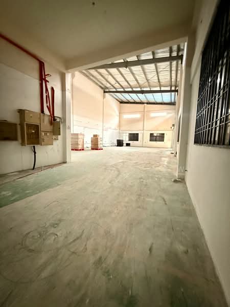 Factory for Rent in Taman Desa Cemerlang (Ulu Tiram) - Jennie Chew - Interior - PropertyGuru.com.my