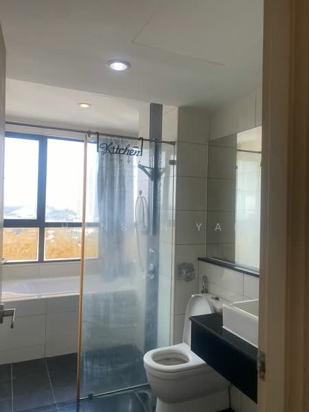 Condominium for Rent at KM1 West - Hanson Yap - Bathroom - PropertyGuru.com.my