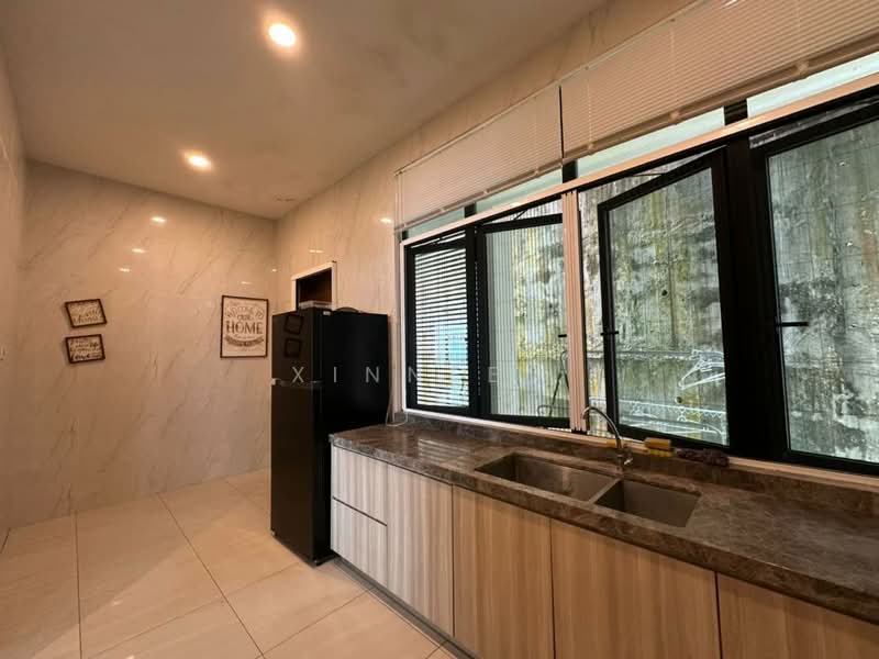 Beverly Heights untuk Untuk Disewa - RM 10,000 /bulan, Mac 2026 - Kitchen - PropertyGuru.com.my
