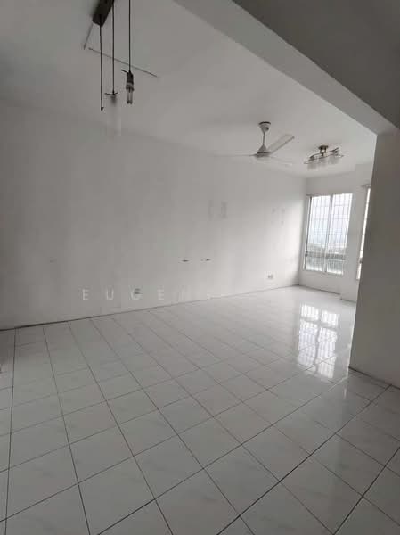 Vista Impiana untuk Untuk Disewa - RM 500 /bulan, Mac 2026 - Living Room - PropertyGuru.com.my