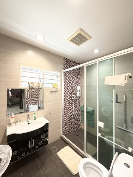 Rumah Berkembar untuk Dijual di Jalil Sutera (Bukit Jalil) - CK Yee - Bathroom - PropertyGuru.com.my