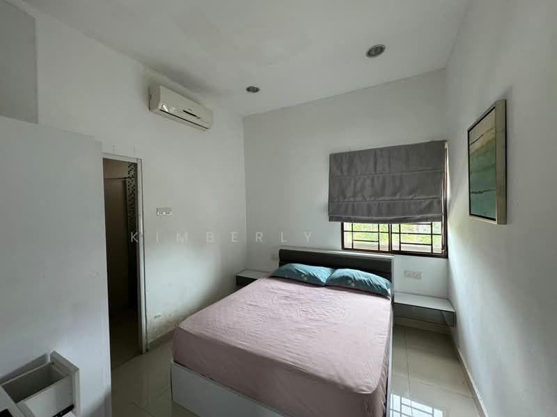 Taman Bukit Kempas untuk Untuk Dijual - RM 1,800,000, Mac 2026 - Bedroom - PropertyGuru.com.my