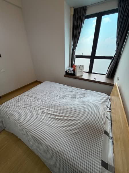 Condominium for Rent at Royal Strand @ Country Garden Danga Bay - HR Yeoh - Bedroom - PropertyGuru.com.my